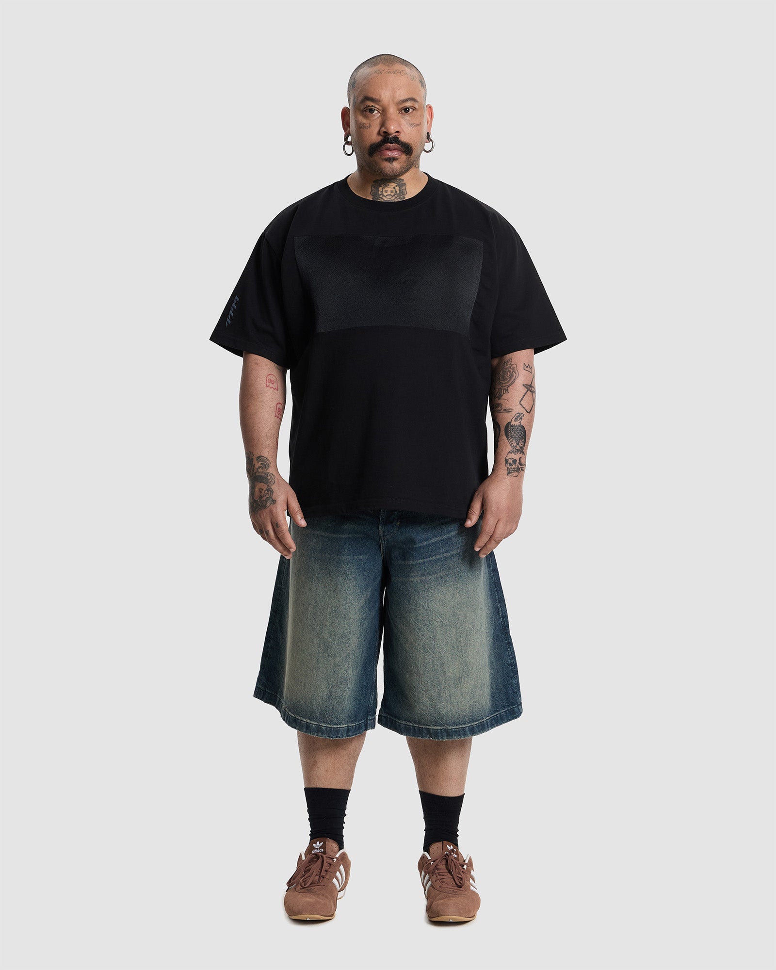 Chest Toning Basic Tee  -  Black